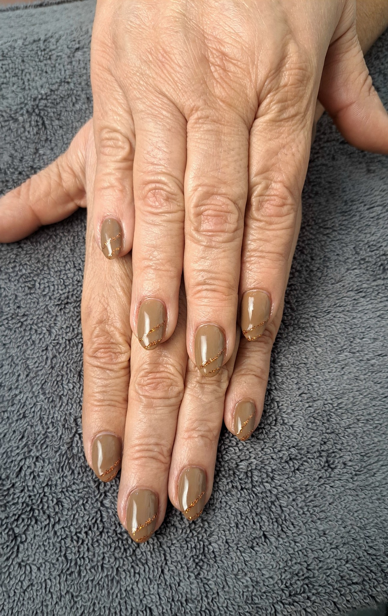 Manicura y pedicura profesional para manos y pies